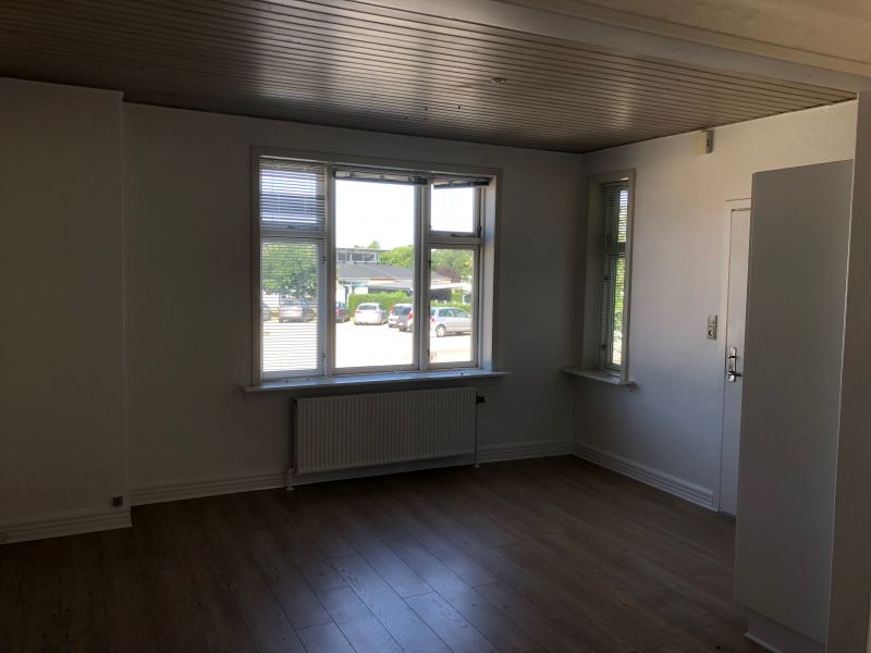 img_1785.jpg img_1785.jpg