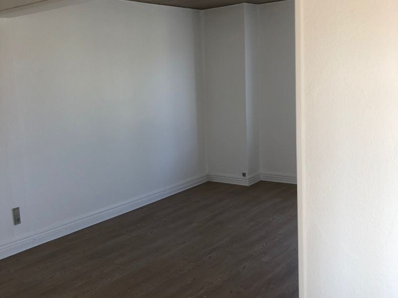 img_1793.jpg img_1793.jpg